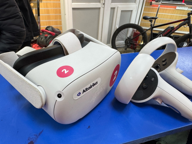 виар шлем Oculus 2