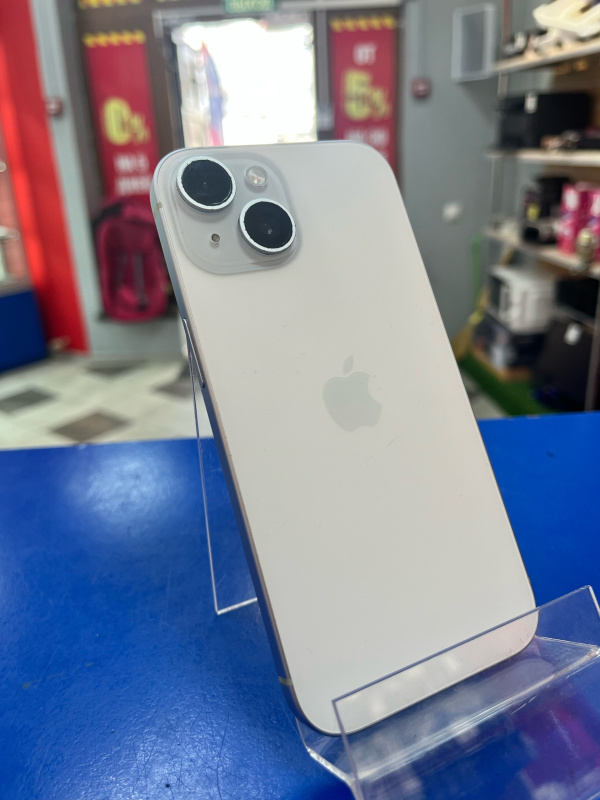 Мобильный телефон Apple iPhone 15