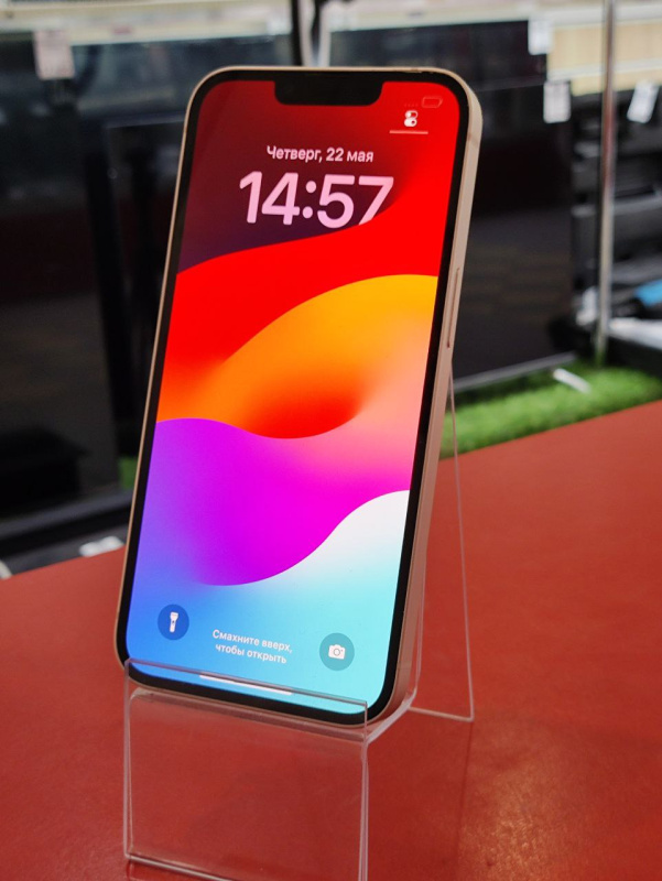Мобильный телефон Apple iPhone 13