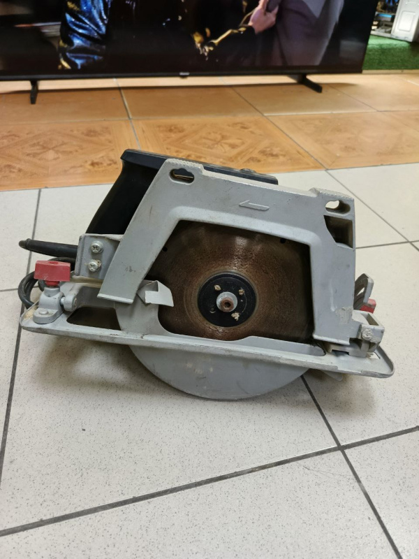 Циркулярная пила P.I.T. PKS200-C