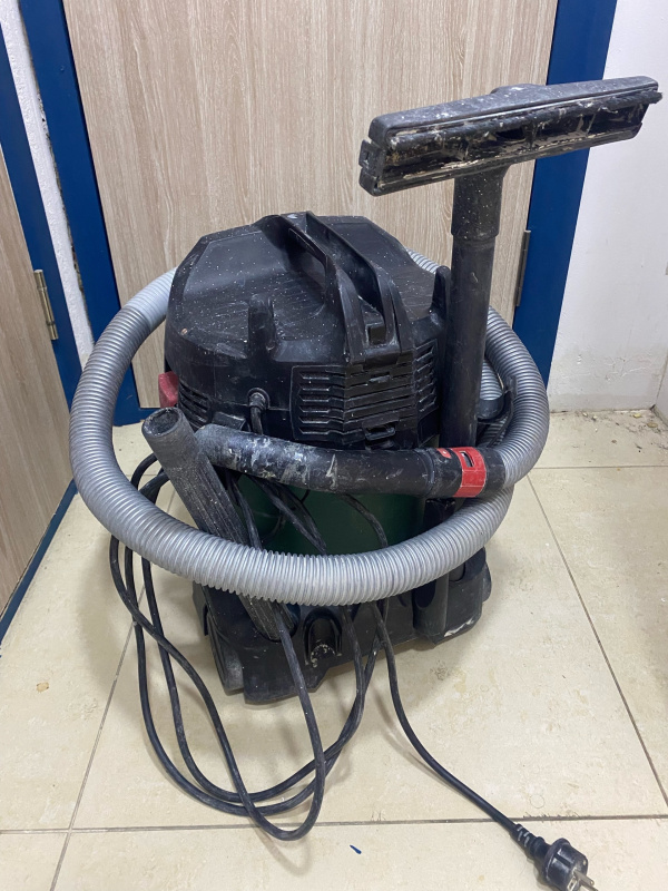 Строительные пылесос Bosch advancedvac cd1 200