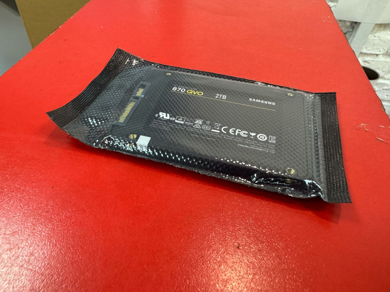 Жесткий диск 870qvo Samsung SV4012H