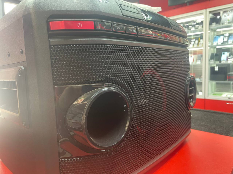 Музыкальный центр LG ol45