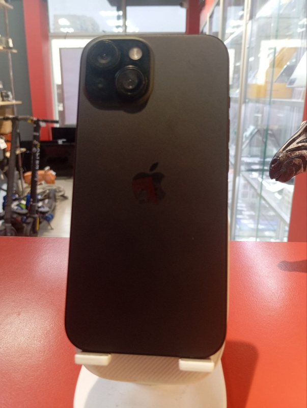 Мобильный телефон Apple iPhone 15