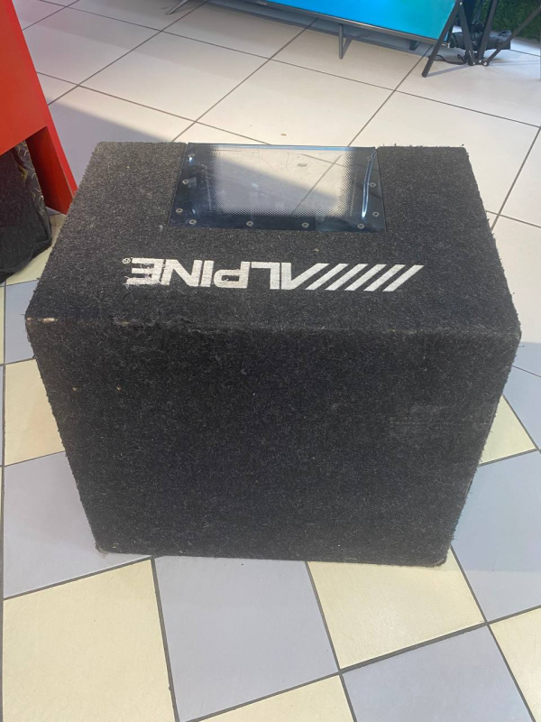 Авто сабвуфер Alpine SBG-1244BP