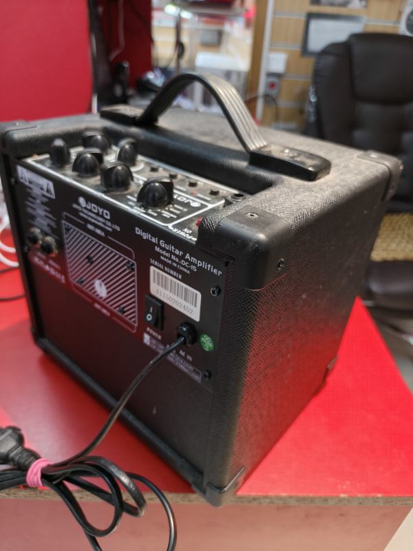 Комбоусилители для электрогитар Joyo DC-15