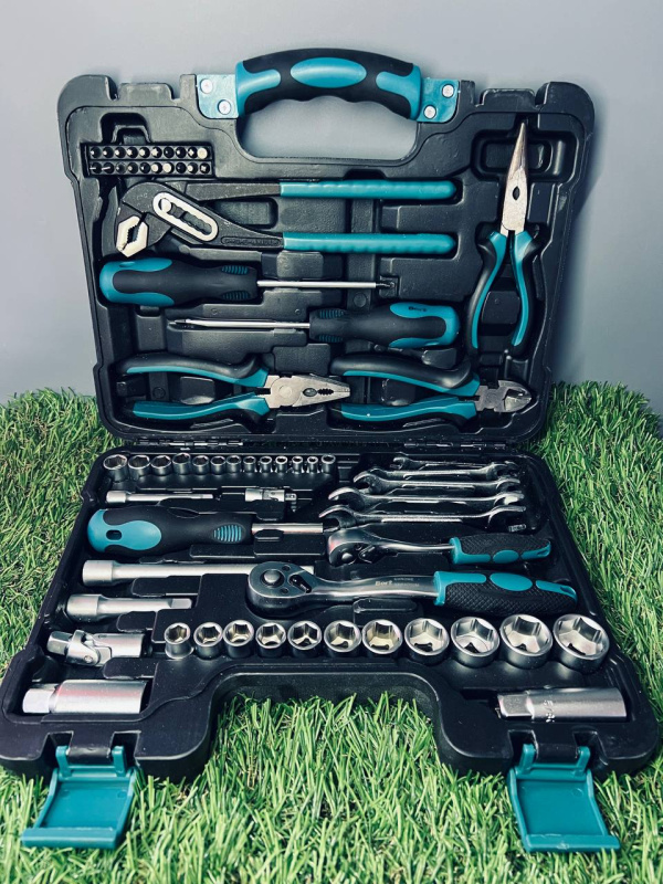 Набор инструментов bort BTK-65