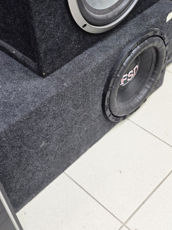 Авто сабвуфер FSD  700