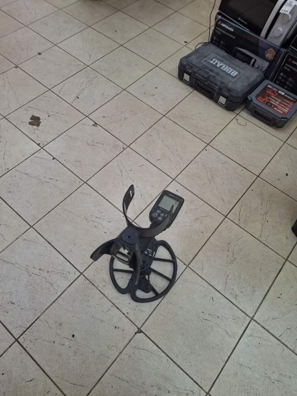 Металлоискатель Simplex Nokta makro