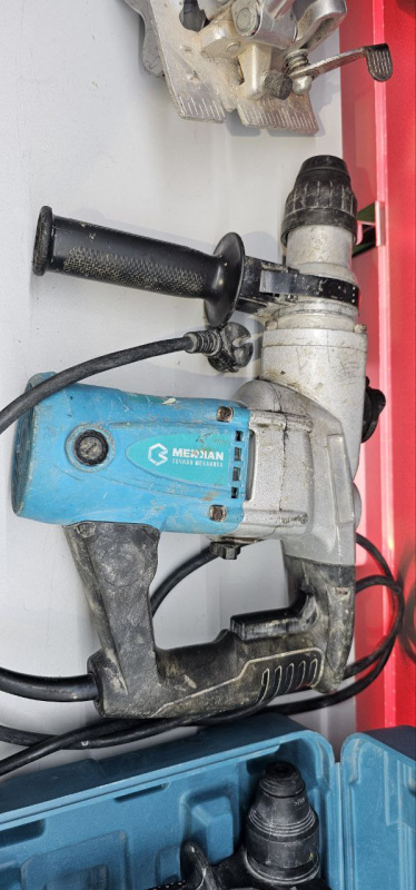 Перфоратор Mekkan MK81626