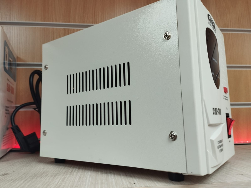 Стабилизатор напряжения Стабилизатор  СТАР-3000