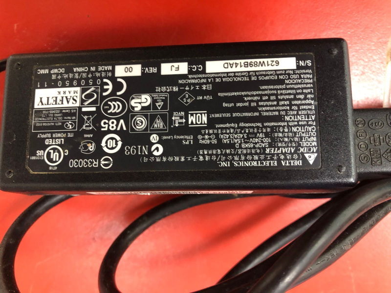 зарядка для  ноутбука acer