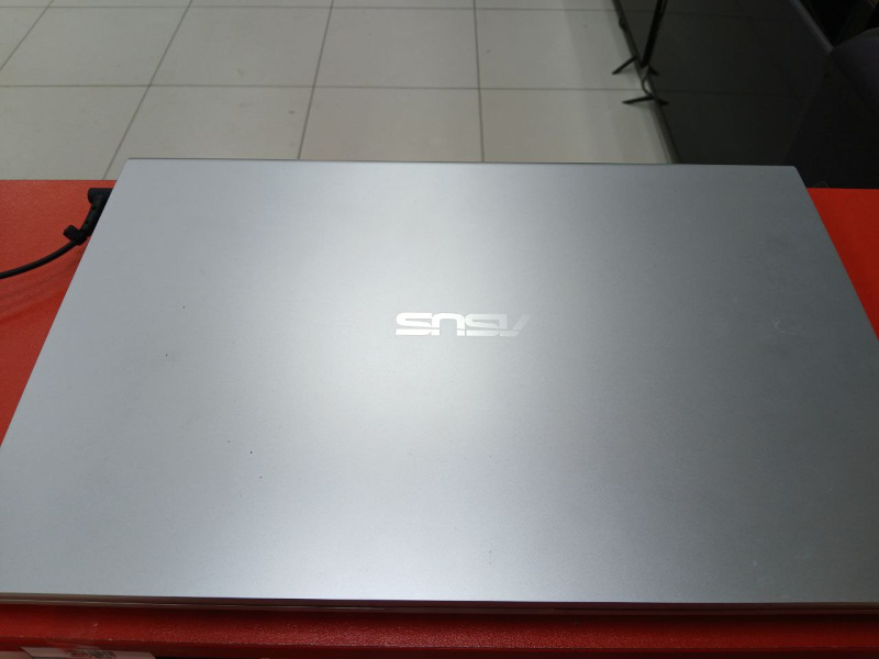 Ноутбук ASUS F515j