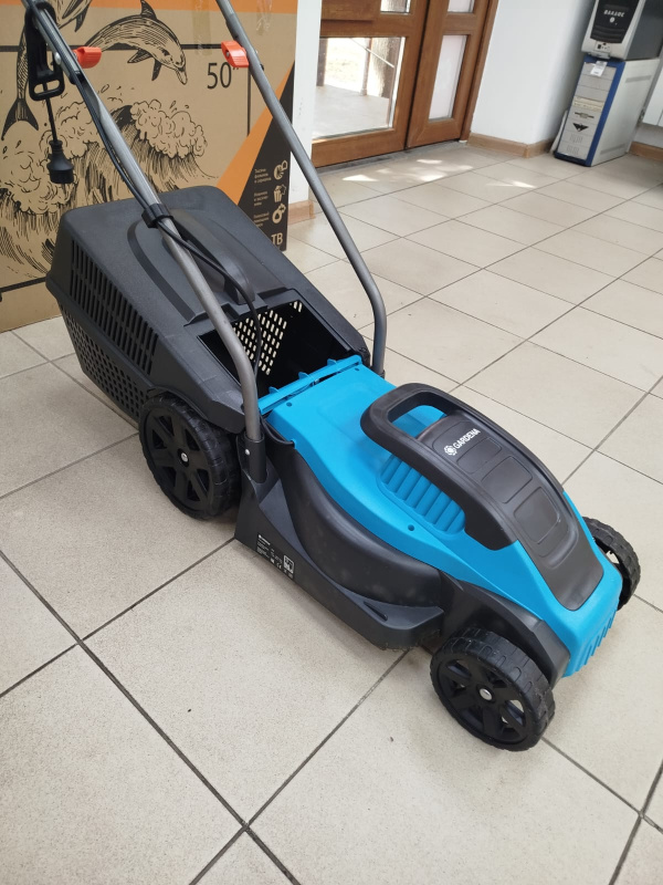 Триммер Gardena powermax 1100/32