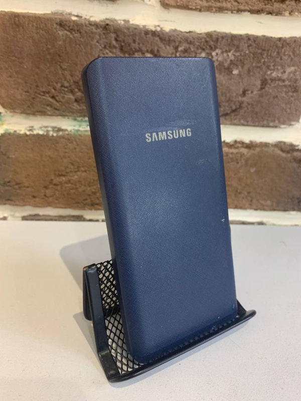 Внешний аккумулятор Samsung ЕВ-Р3000