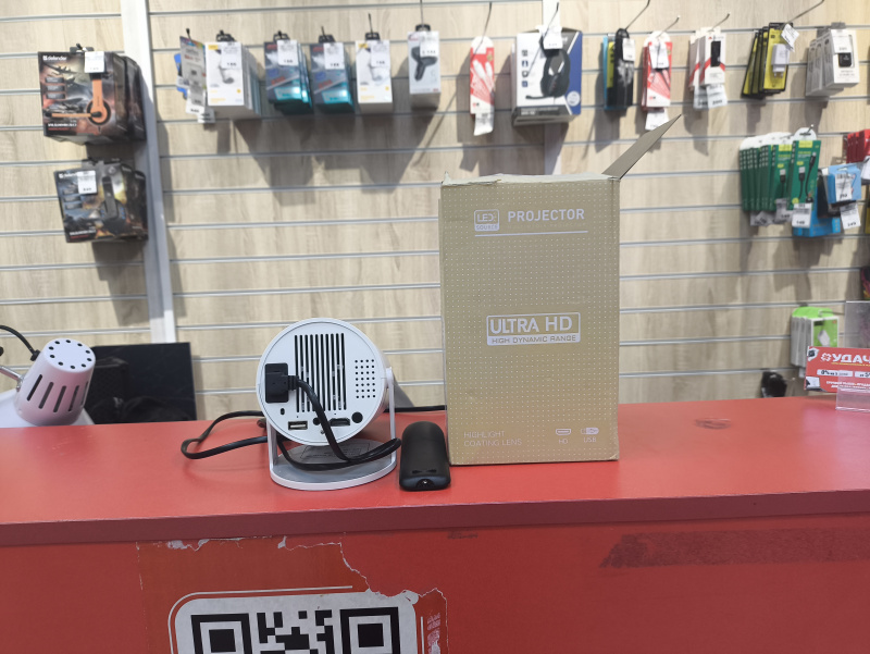 Проектор UNRAVEL PROJECT ULTRA HD