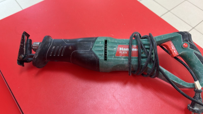 Сабельная пила Hammer Flex LZK800