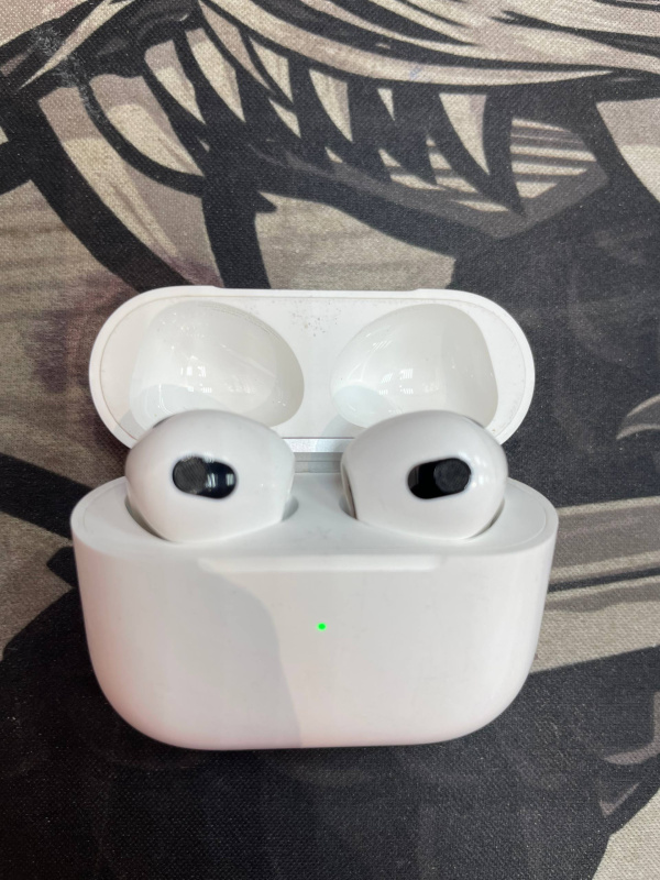 Наушники Apple 3