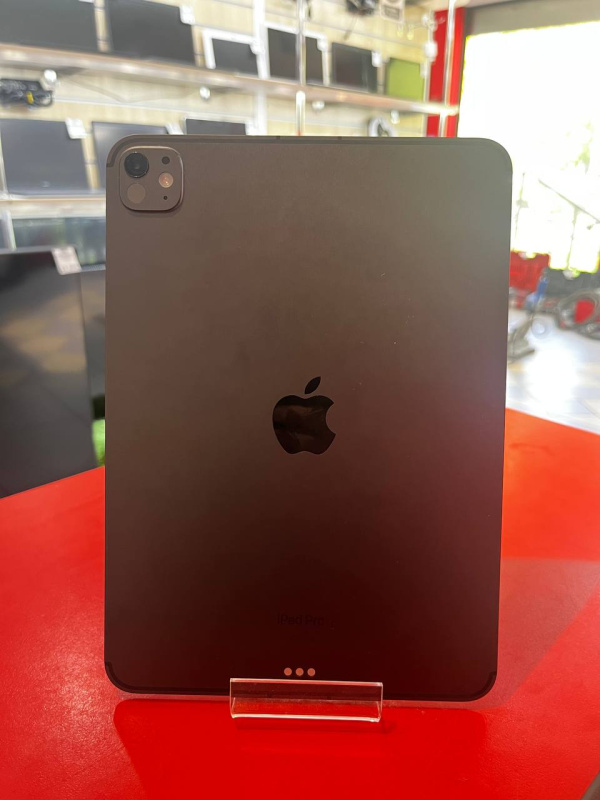 Планшет Apple iPad Pro 11 (4-го поколения) (2022)