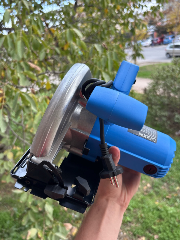 Циркулярная пила DESOON DSCS1500