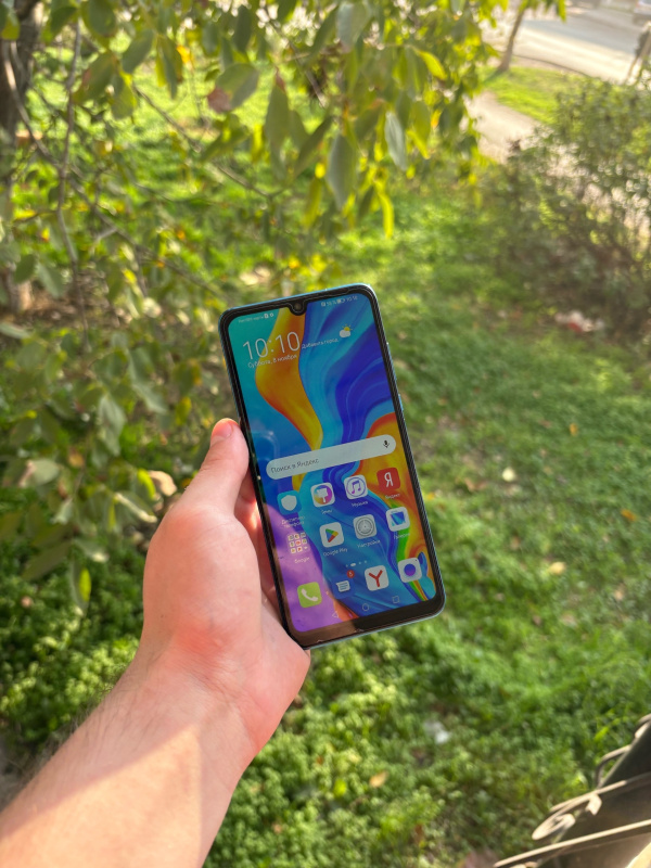 Мобильный телефон Huawei P30 lite