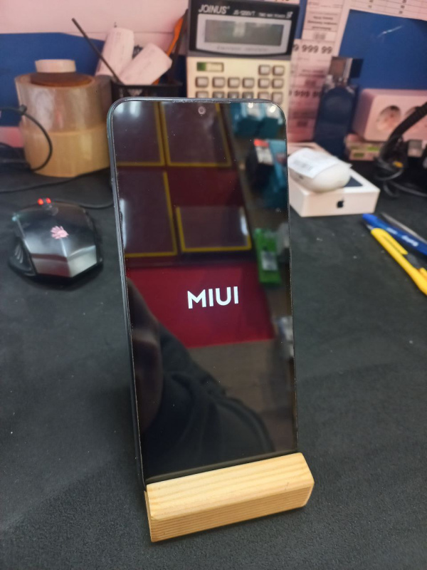 Мобильный телефон Xiaomi POCO C40
