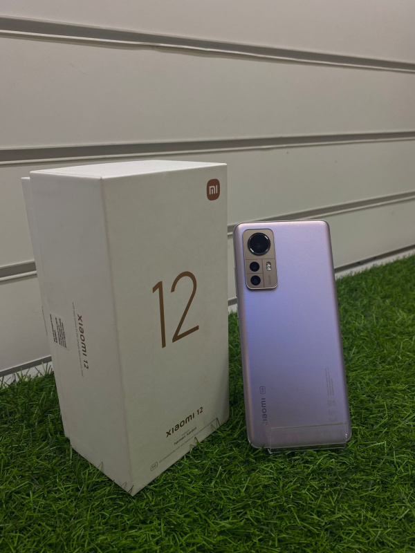 Мобильный телефон Xiaomi 12
