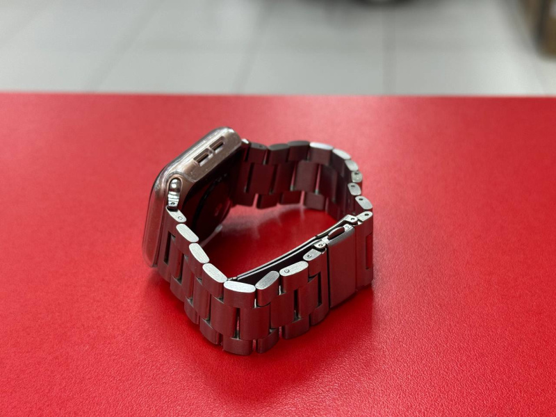 Часы смарт Apple SE 2020