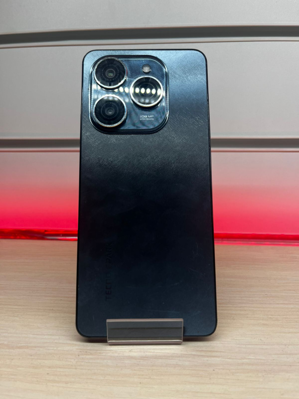 Мобильный телефон Tecno Spark 20 Pro